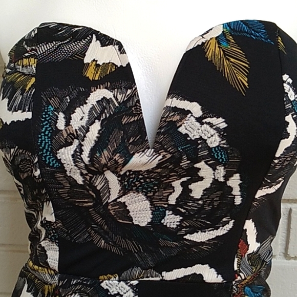 Bailey Blue Deep V Strapless Multicolor Floral Bodycon Mini Dress. Size Small - Picture 4 of 11